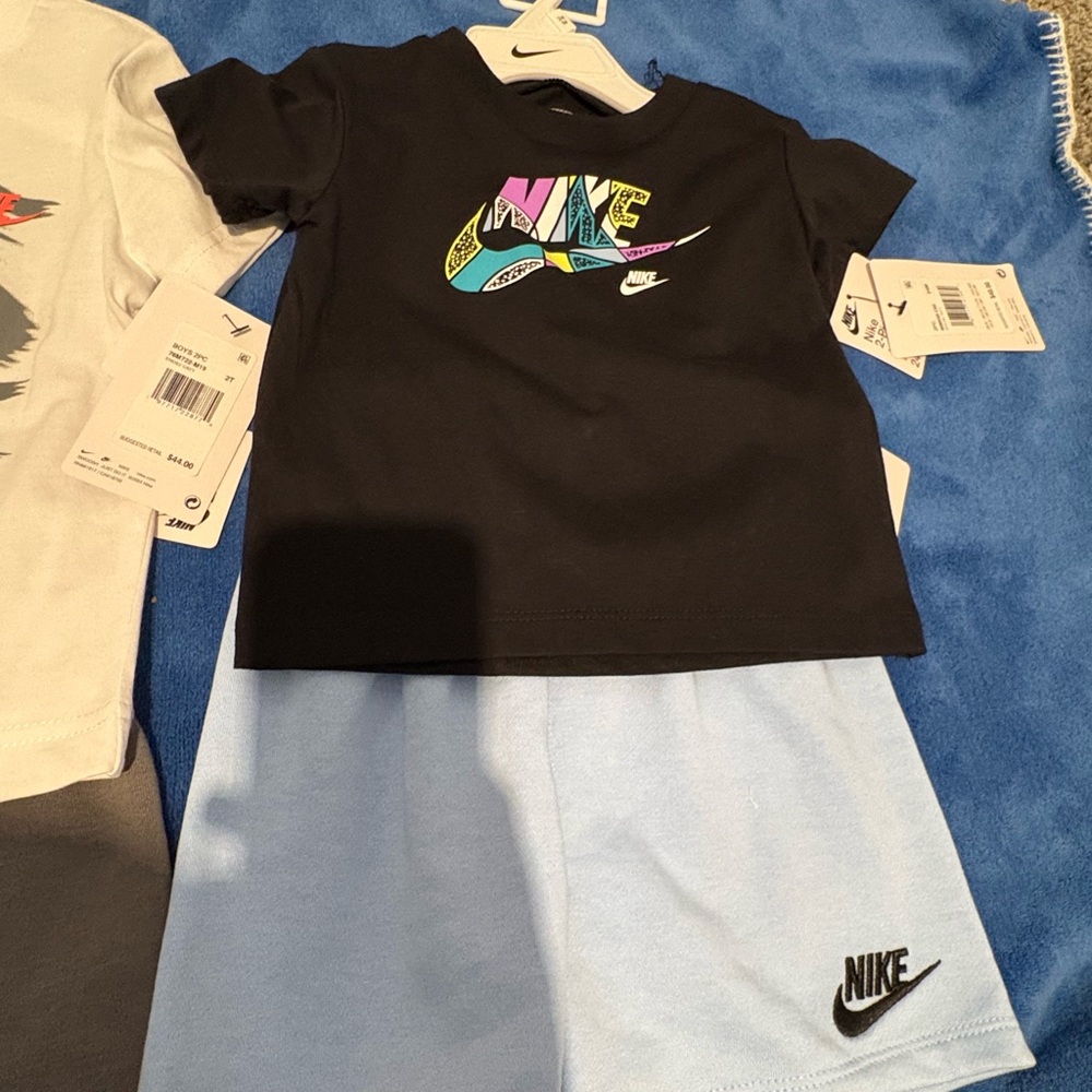 Bundle - Nike Kids Graphic Tee and Shorts Sets — White, Black, Gray & Light Blue - Picture 4 of 10